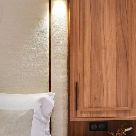 Elegant Comfort In The Heart Of Paris-notre Dame Parigi